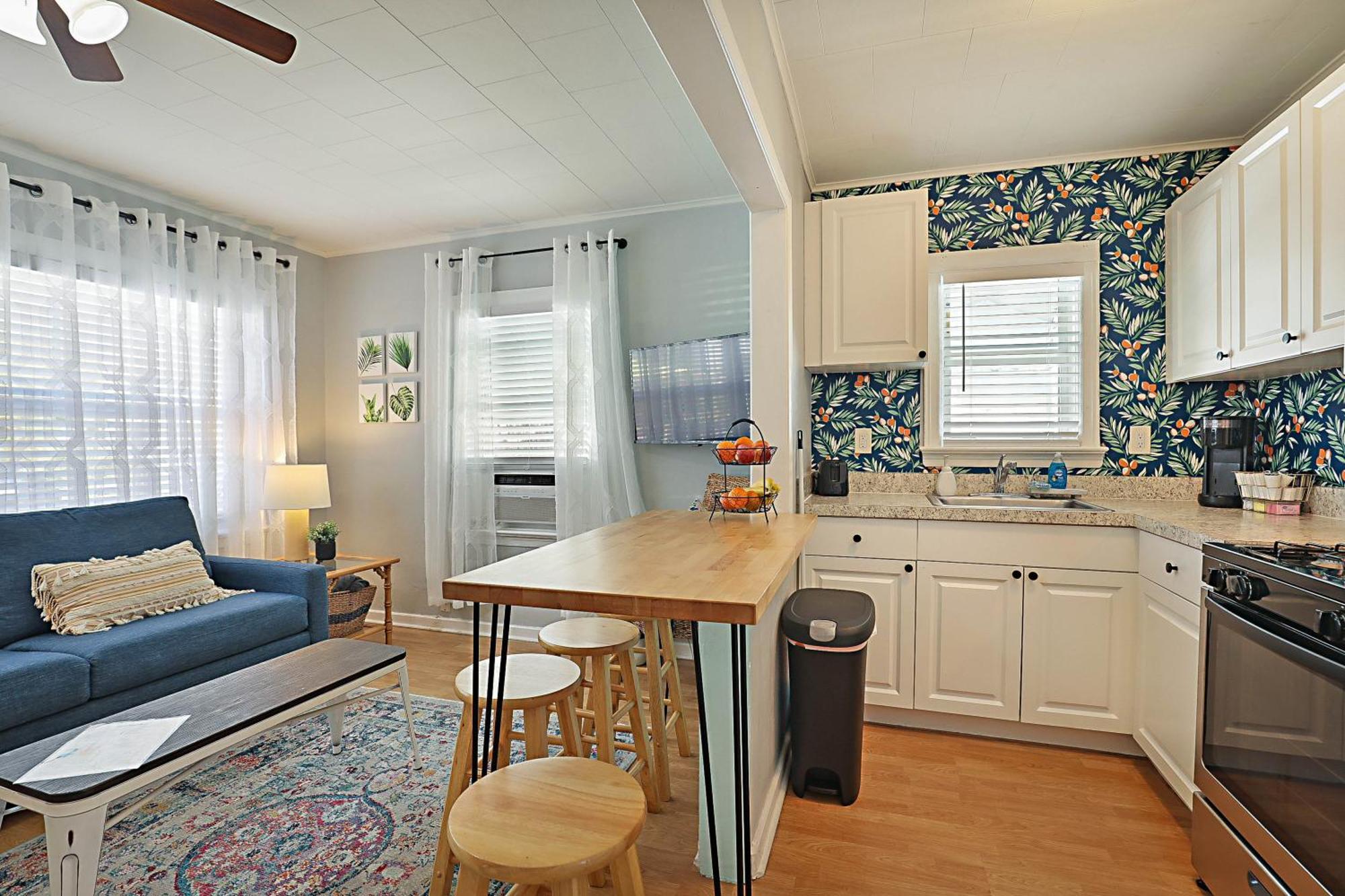 Steps To Beach & Downtown! Cozy Beach Bungalow #1 Lake Worth Beach Exterior photo
